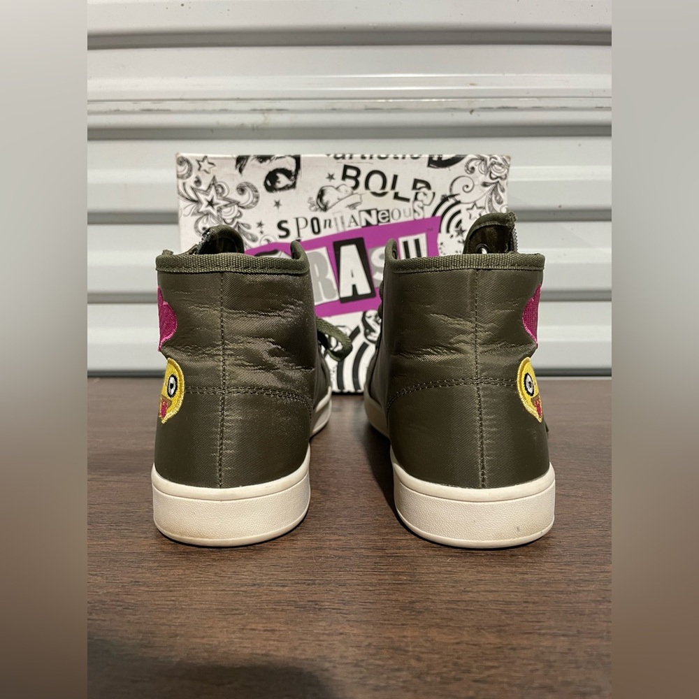 Brash Shoes "Cassidy" Olive Green Military Style Emoji Women's Shoes, Size 7.5 - Picture 10 of 13